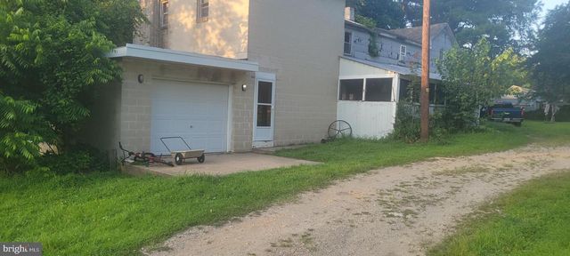 2100 SINGERLY RD, Elkton, MD 21921