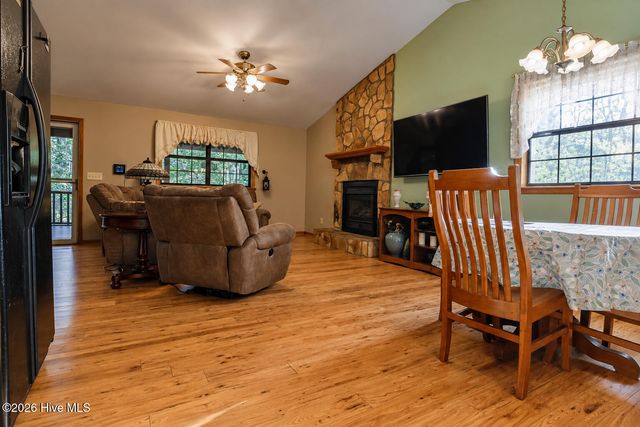 30 Sunray Circle, Murphy, NC 28906
