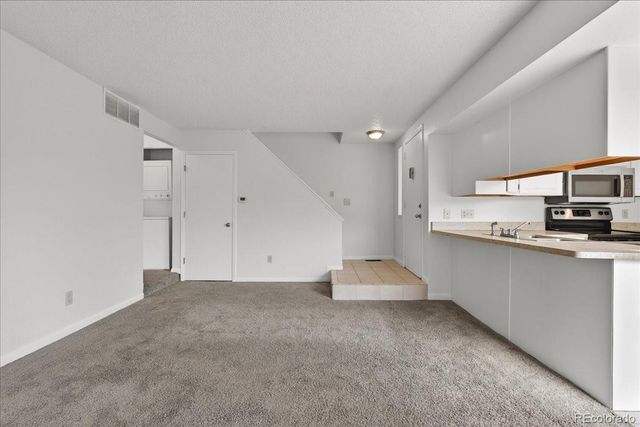 2499 S Xanadu Way D, Aurora, CO 80014