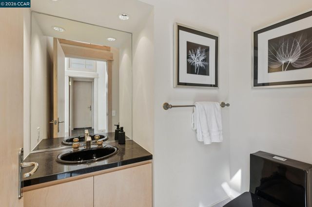 319 Tappan Ter, Orinda, CA 94563