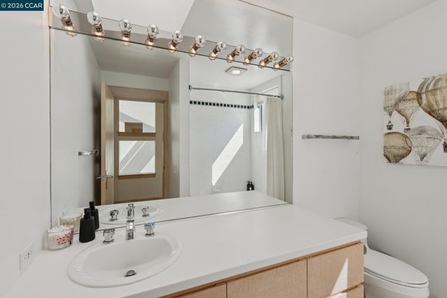 319 Tappan Ter, Orinda, CA 94563