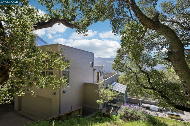 319 Tappan Ter, Orinda, CA 94563