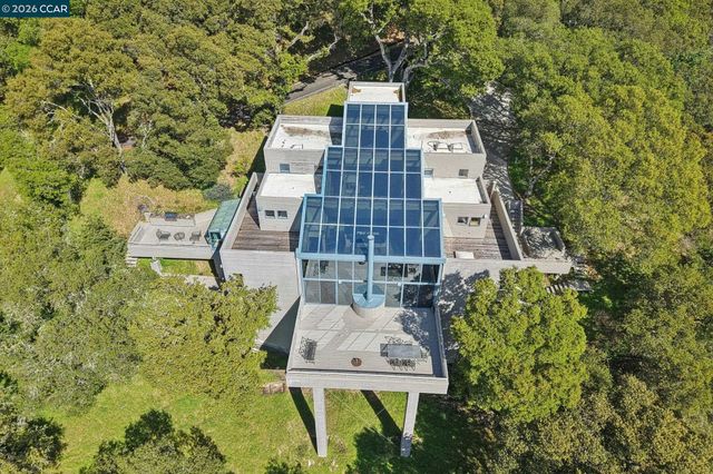 319 Tappan Ter, Orinda, CA 94563