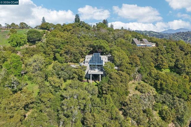 319 Tappan Ter, Orinda, CA 94563