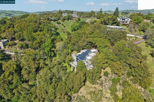 319 Tappan Ter, Orinda, CA 94563