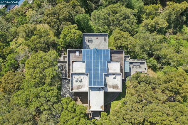 319 Tappan Ter, Orinda, CA 94563