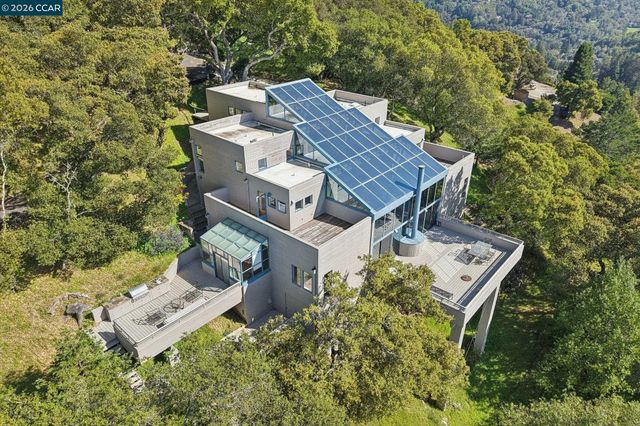 319 Tappan Ter, Orinda, CA 94563