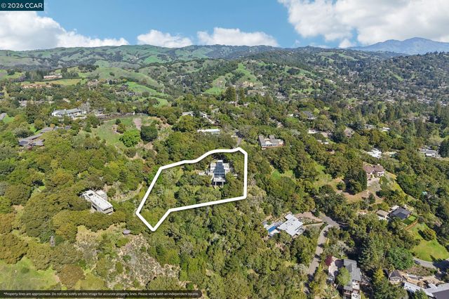 319 Tappan Ter, Orinda, CA 94563