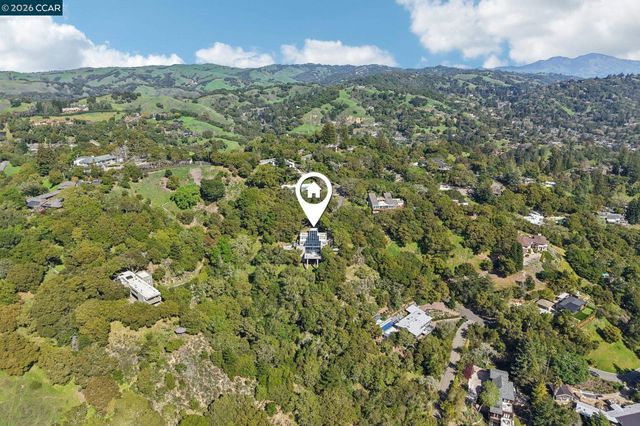 319 Tappan Ter, Orinda, CA 94563