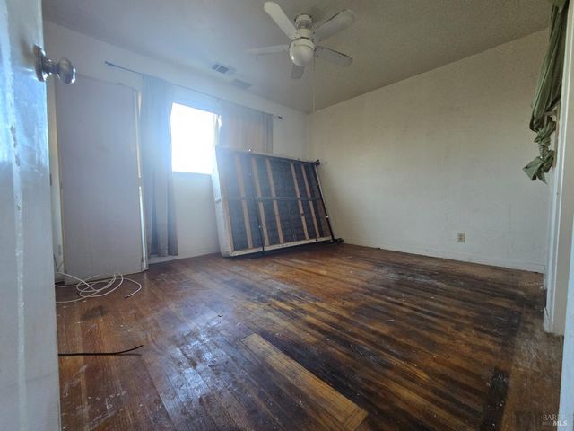 5 Alta Loma Dr, American Canyon, CA 94503