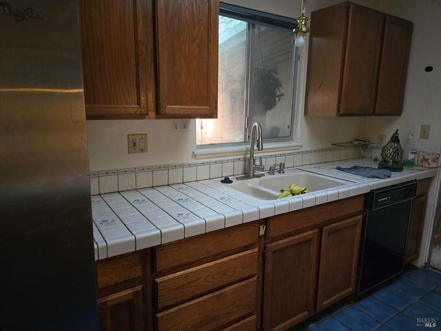 5 Alta Loma Dr, American Canyon, CA 94503