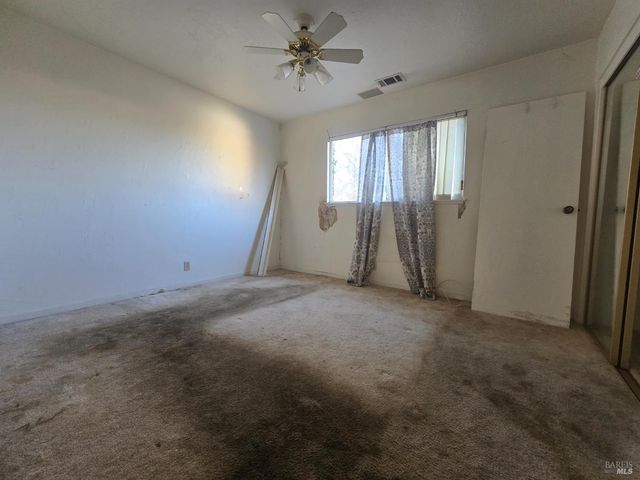 5 Alta Loma Dr, American Canyon, CA 94503