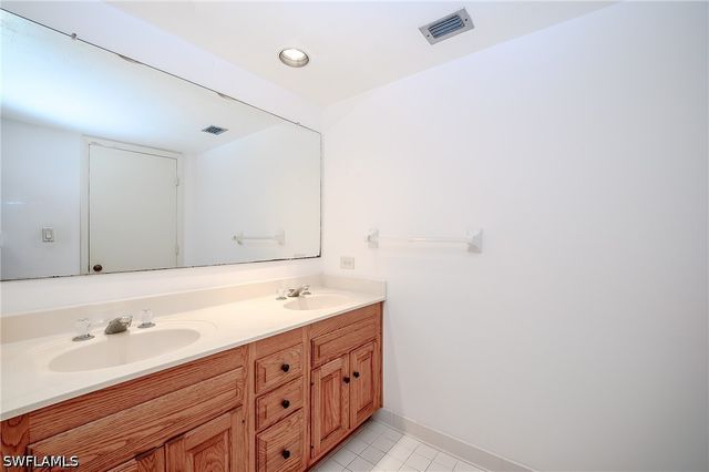 5601 Turtle Bay DR 1203, Naples, FL 34108