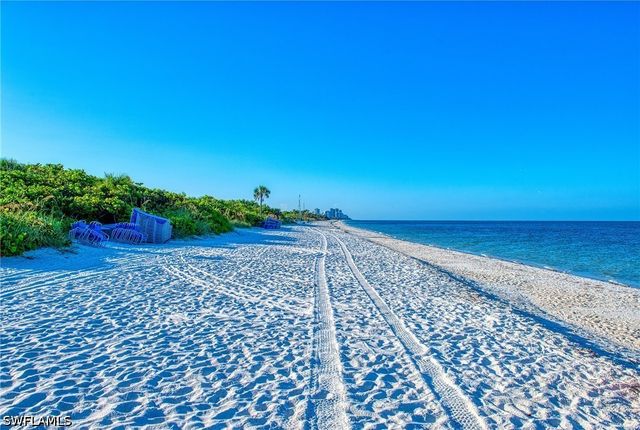 5601 Turtle Bay DR 1203, Naples, FL 34108