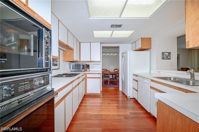 5601 Turtle Bay DR 1203, Naples, FL 34108