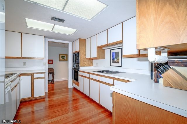 5601 Turtle Bay DR 1203, Naples, FL 34108