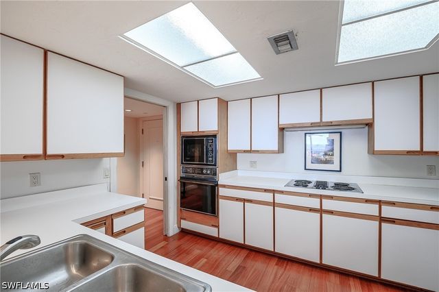 5601 Turtle Bay DR 1203, Naples, FL 34108