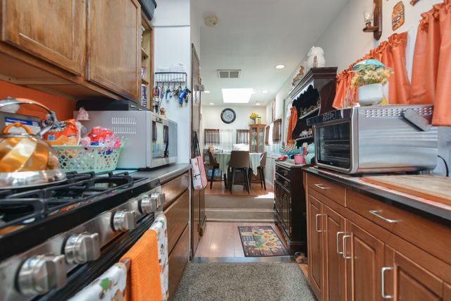 209 Chases Grove Road, Derry, NH 03038
