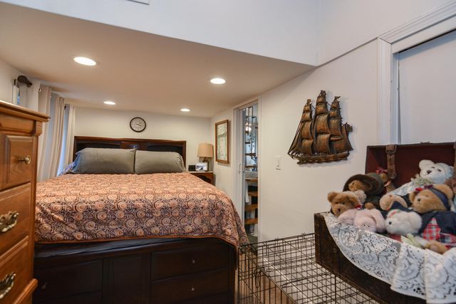 209 Chases Grove Road, Derry, NH 03038