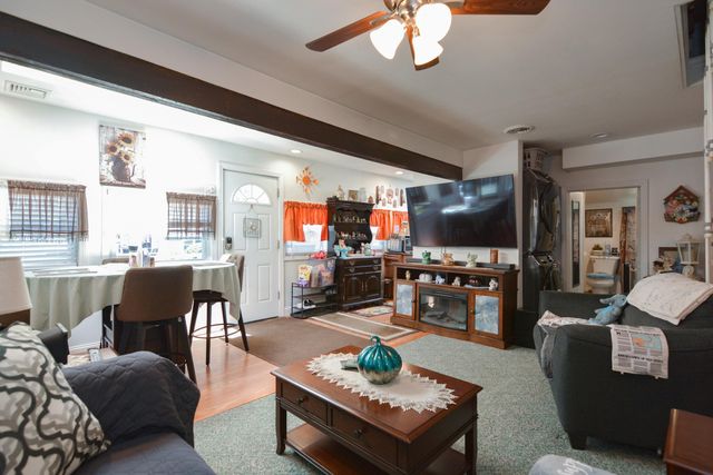 209 Chases Grove Road, Derry, NH 03038