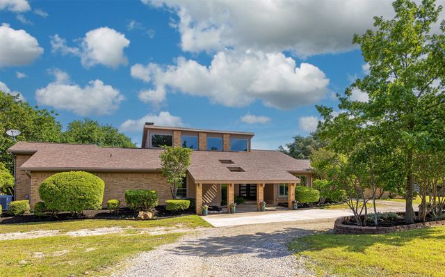 1075 Christian Lane, Lucas, TX 75002