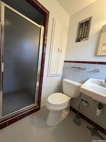 4302 Waikiki Dr, San Antonio, TX 78218