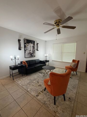 4302 Waikiki Dr, San Antonio, TX 78218