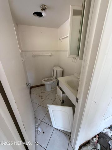 5659 MAXINE Drive, Jacksonville, FL 32277