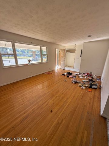 5659 MAXINE Drive, Jacksonville, FL 32277