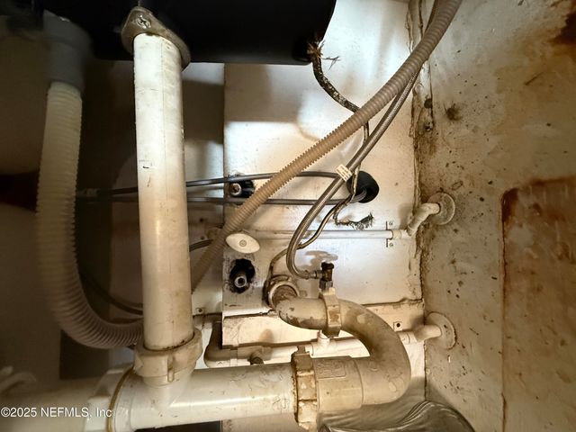 5659 MAXINE Drive, Jacksonville, FL 32277