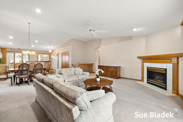 575 Noroak Court, Holland Twp, MI 49424