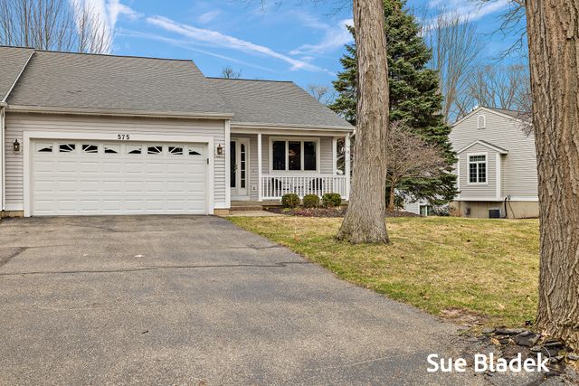 575 Noroak Court, Holland Twp, MI 49424