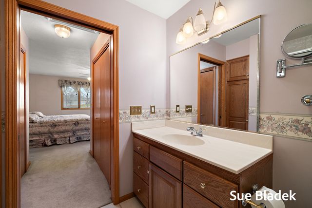 575 Noroak Court, Holland Twp, MI 49424