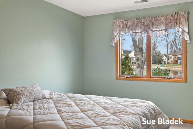 575 Noroak Court, Holland Twp, MI 49424