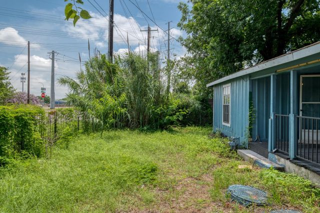 6409 Del Monte RD, Austin, TX 78741