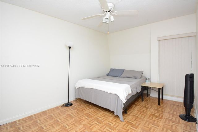 13935 SW 84th St 905, Miami, FL 33183