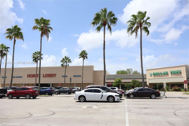 13935 SW 84th St 905, Miami, FL 33183