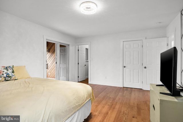 34 W 8TH ST, Burlington, NJ 08016