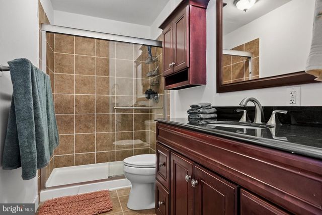 34 W 8TH ST, Burlington, NJ 08016