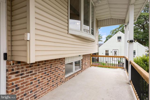 34 W 8TH ST, Burlington, NJ 08016