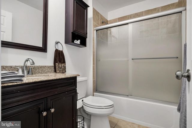 34 W 8TH ST, Burlington, NJ 08016
