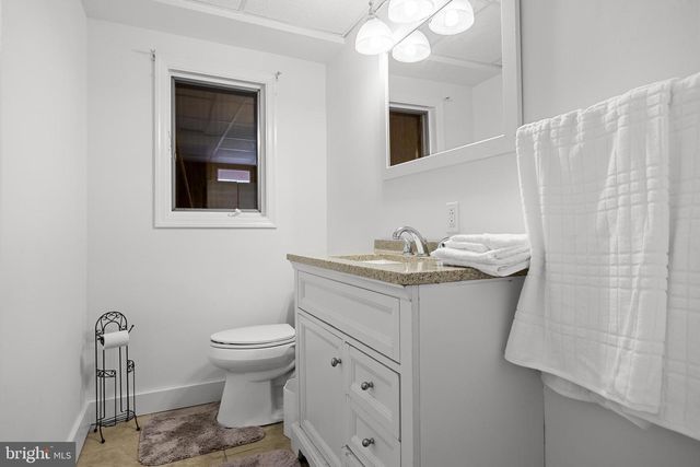 34 W 8TH ST, Burlington, NJ 08016