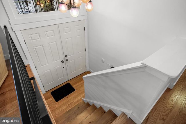 34 W 8TH ST, Burlington, NJ 08016