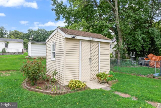 34 W 8TH ST, Burlington, NJ 08016