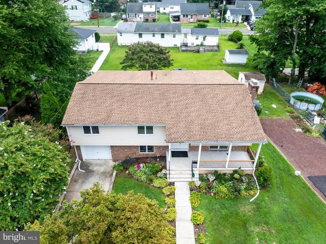 34 W 8TH ST, Burlington, NJ 08016
