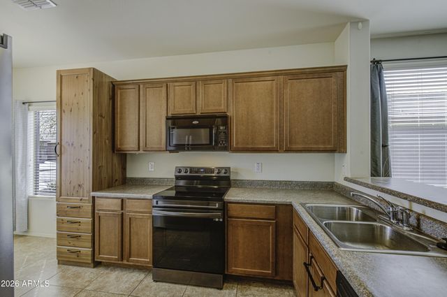 8738 W PIONEER Street, Tolleson, AZ 85353