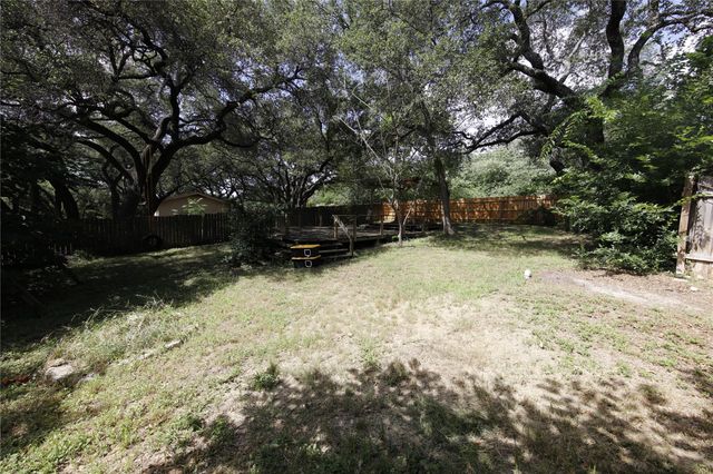 10801 W Lakeview DR, Jonestown, TX 78645