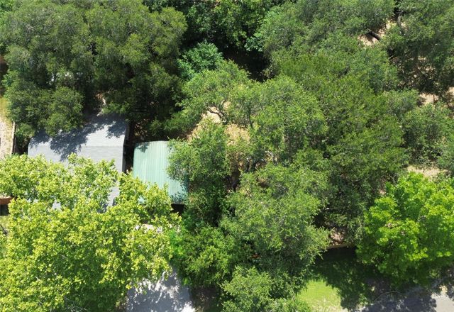 10801 W Lakeview DR, Jonestown, TX 78645