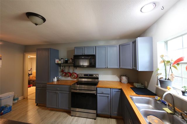 10801 W Lakeview DR, Jonestown, TX 78645