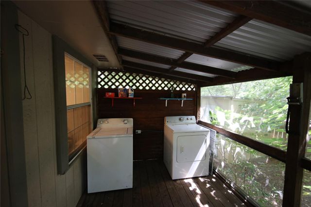 10801 W Lakeview DR, Jonestown, TX 78645